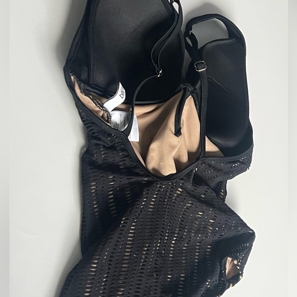 BAR III Plunging Crochet One-Piece Swimsuit Black Nude Lined Pull On New M - Picture 9 of 11